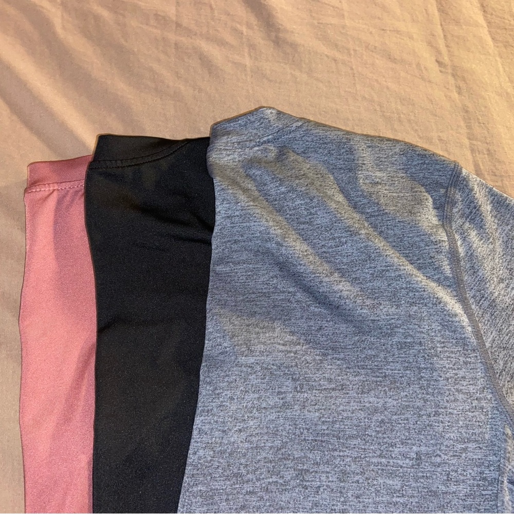 3 Set Tops - Picture 2 of 5
